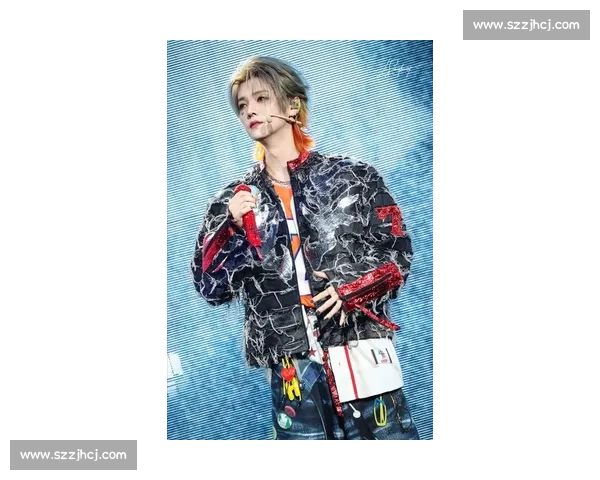 鹿晗的扭帽撩妹法则:小棒球帽的魅力密码 鹿晗的扭帽撩妹法则:小棒球帽的魅力密码